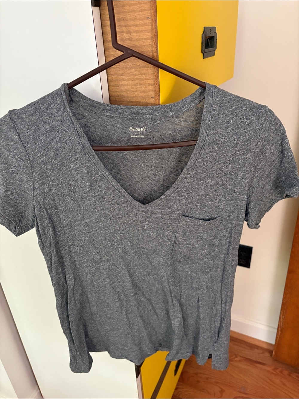 Madewell Heather Gray V-Neck Pocket Tee